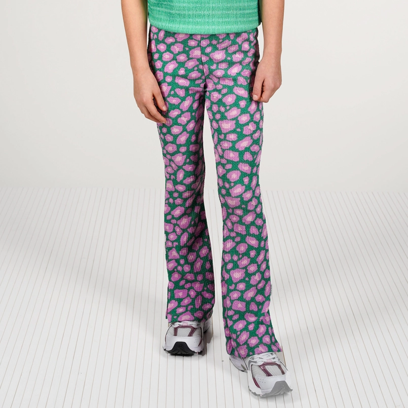 B.Nosy flared broek